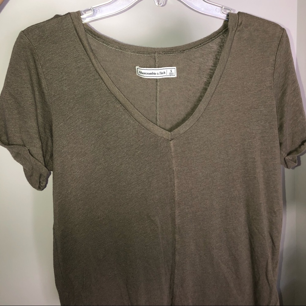 Abercrombie and Fitch tee shirt